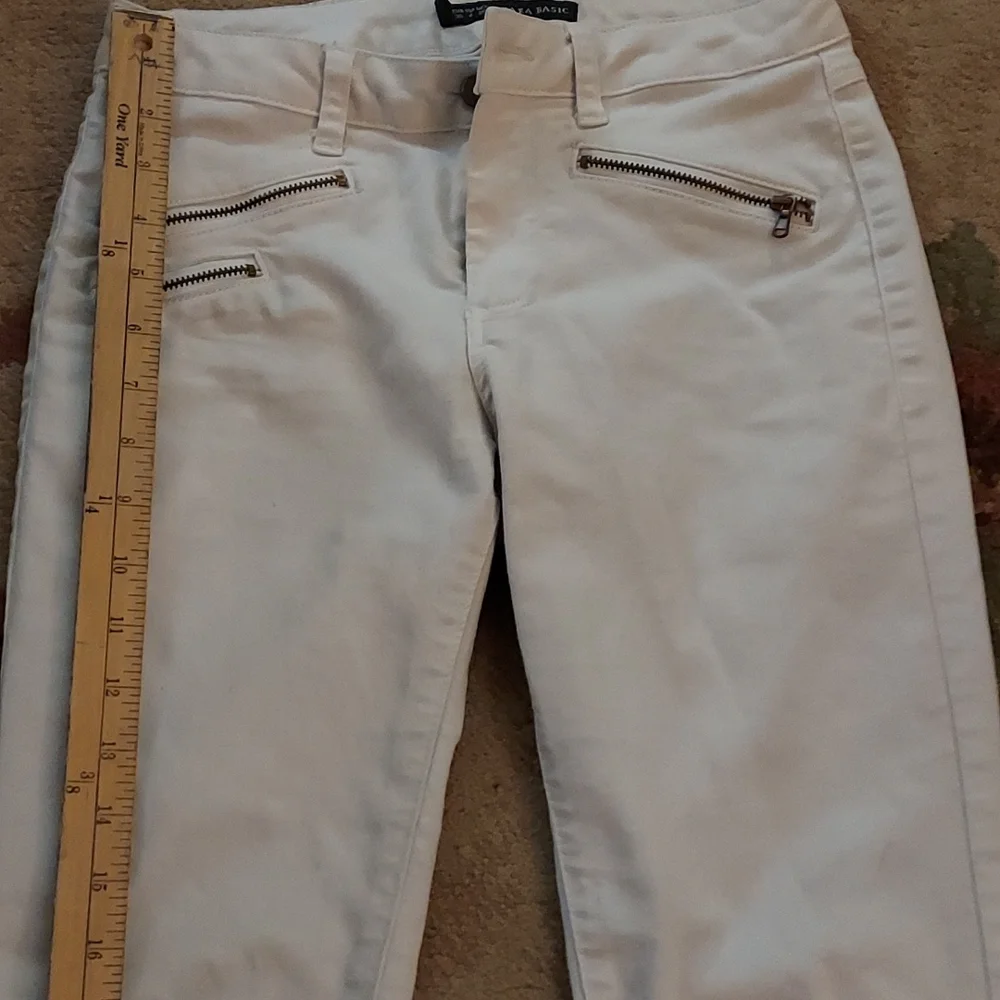 White crop jeans and halter top - Picture 4 of 11